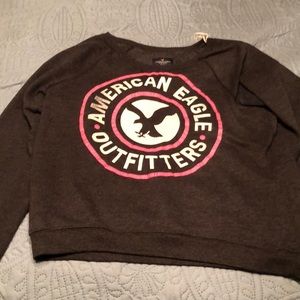 Women’s AE sweatshirt
